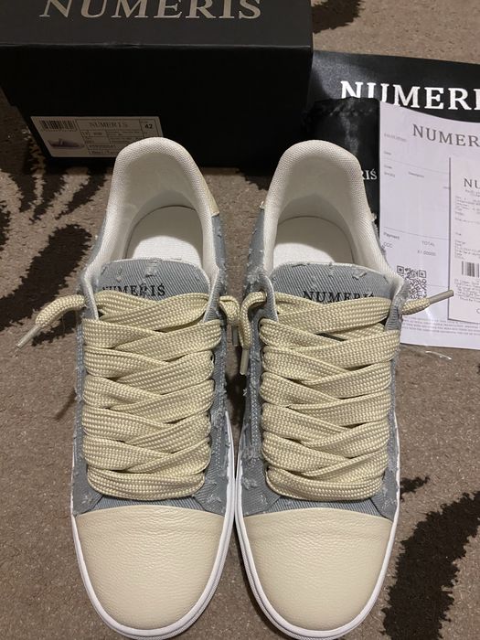 Кросівки Numeris {42}