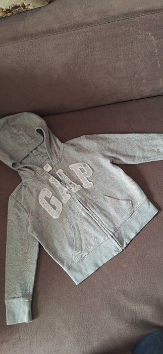 bluza 104/110 GAP z kapturem