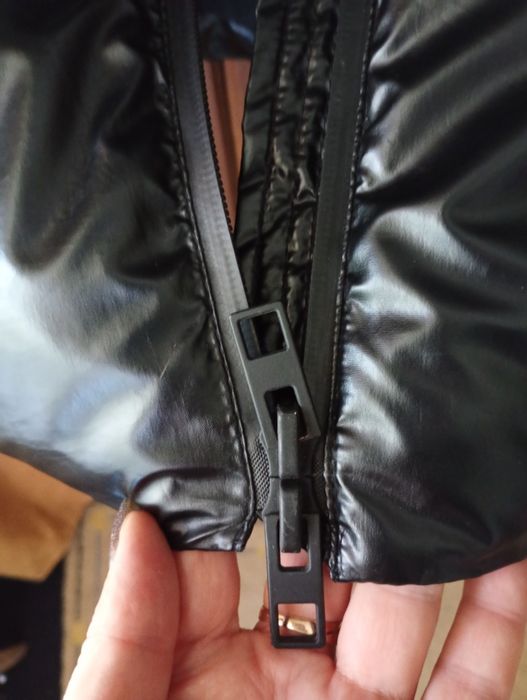 Чудова жіноча жилетка.  ZARA, оригінал