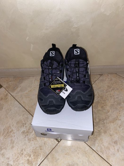 Salomon кросівки 41р 25,5 см