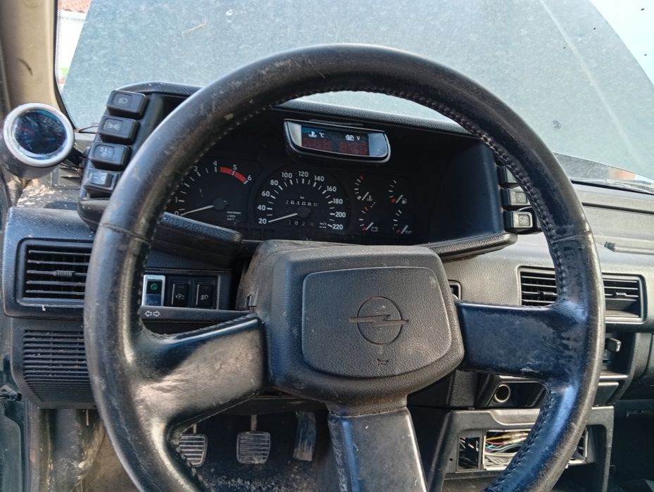 Opel Frontera 2.8 TD