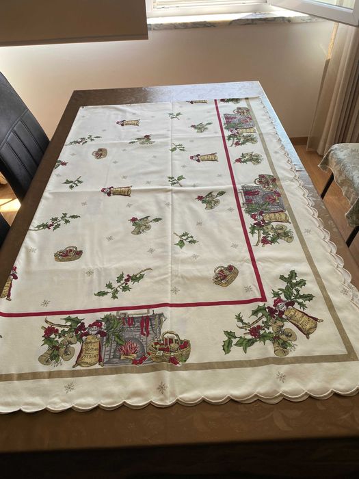 Toalha de mesa de Natal - NOVA