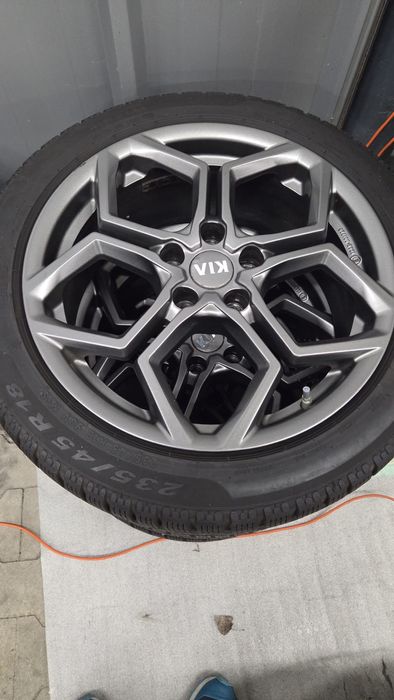 Felgi Kia Oryginał 18' z oponami Pirelli 235/45r18