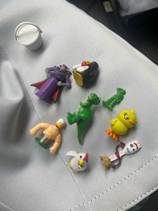 8 Bonecos Toy Story \ Alice no país das maravilhas