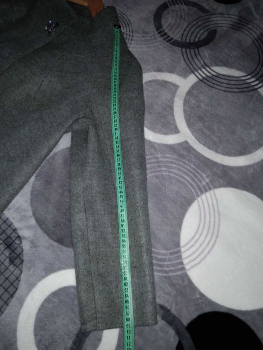 Пальто жіноче демісезонне, р.50-52, гарний стан