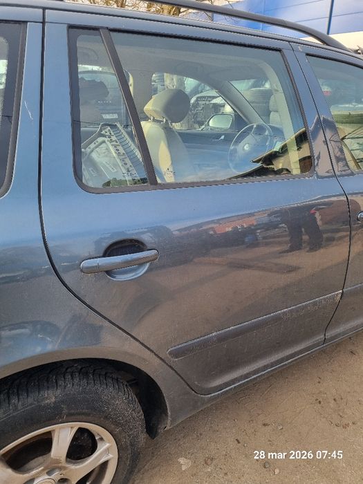 Drzwi prawe tył Skoda Octavia II KOMBI 9901