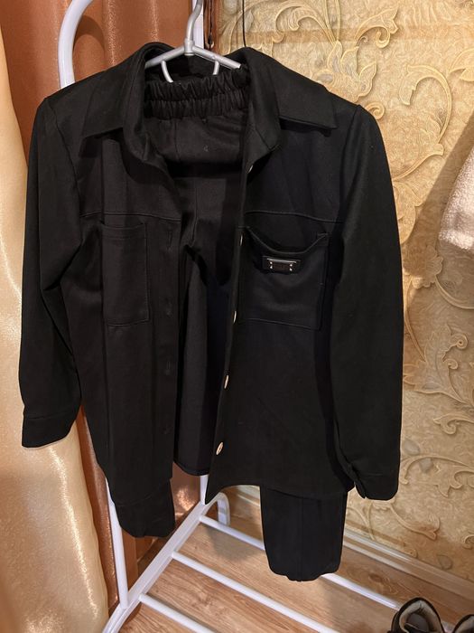 Костюми для дівчинки 135, 140 розмір