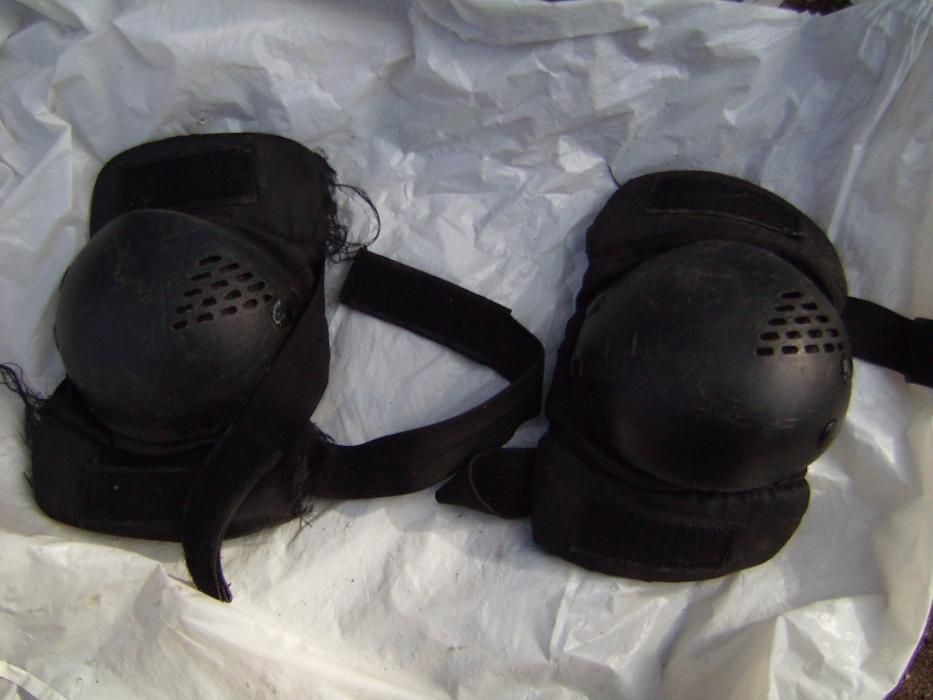 Ролики с наколенниками - 310 грн.