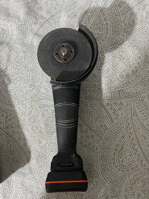 ВІДЕООГЛЯД Повний комплект. Акумуляторна шліфмашина Dnipro-M DGA-200BC