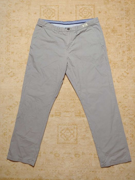 Męskie spodnie chinosy Tommy Hilfiger - W36 L30