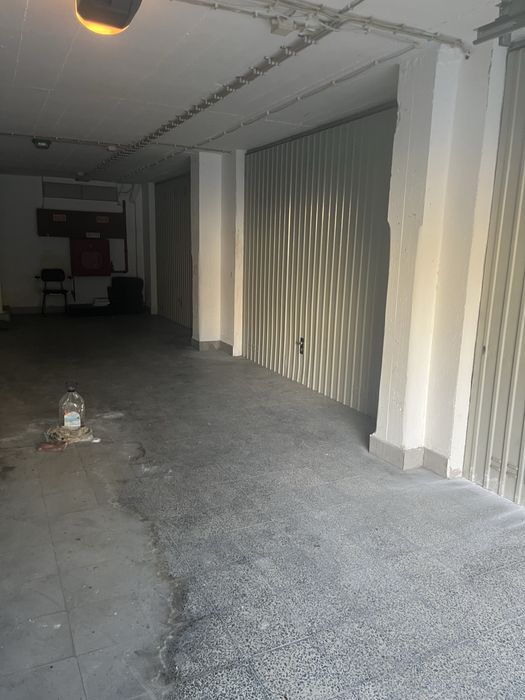Arrendo box garagem  35 metros   quadrados