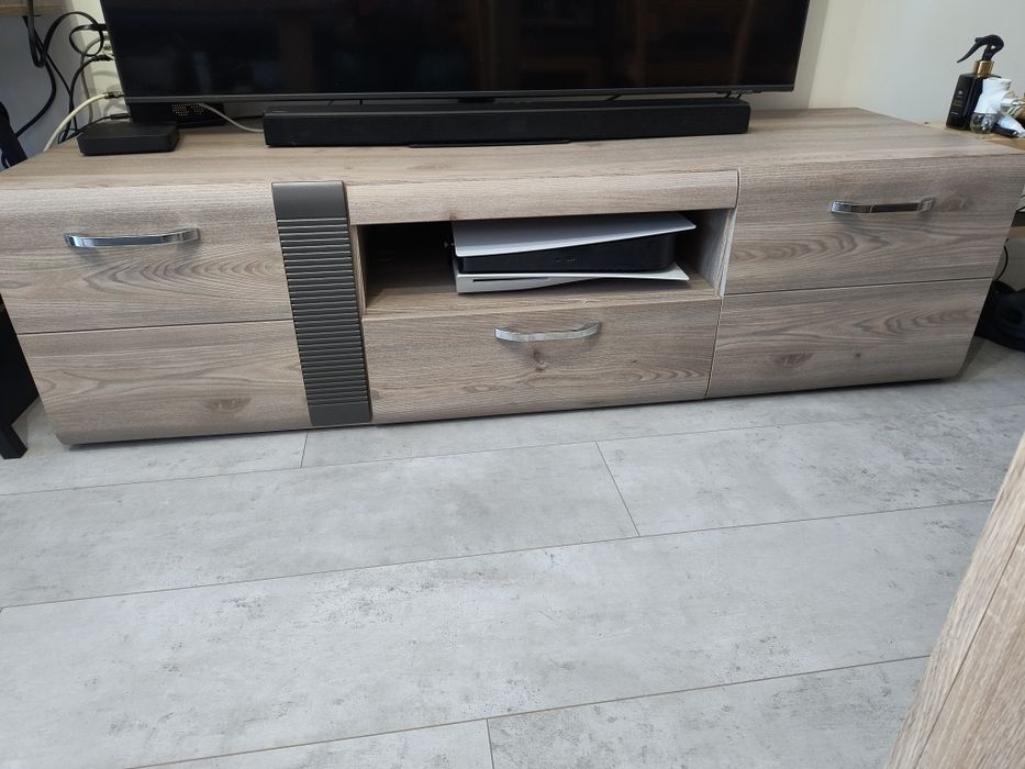 Sprzedam szafkę RTV Locarno