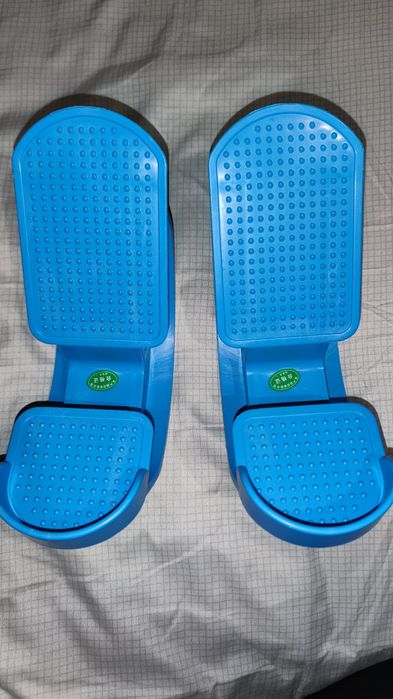 Тренажер для балансу та розтяжки гомілок і стоп. Балансир