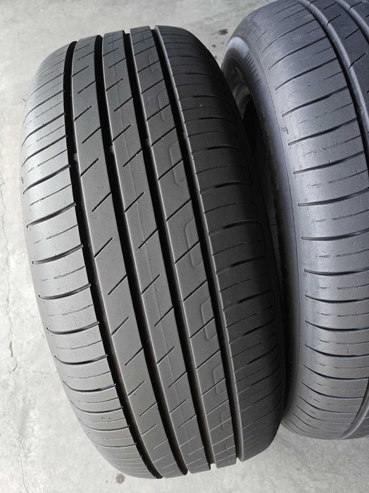 2шт r17 215-55 98W GoodYear EfficientGrip Performance шини літні
