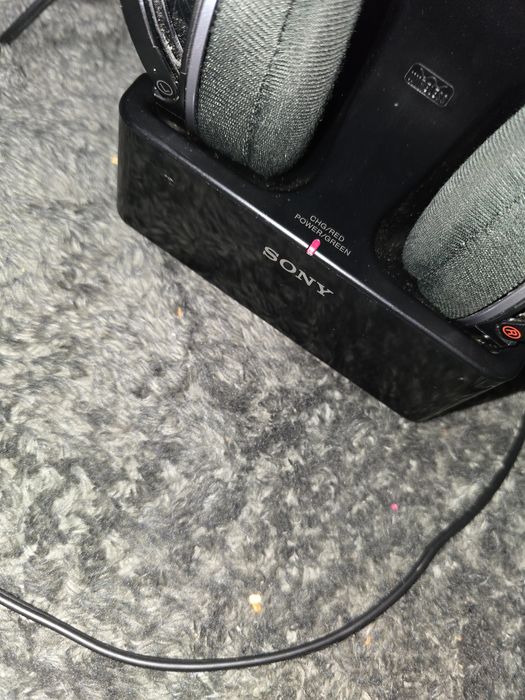 Fones sem fios Sony / Auscultadores MDR-RF811RK