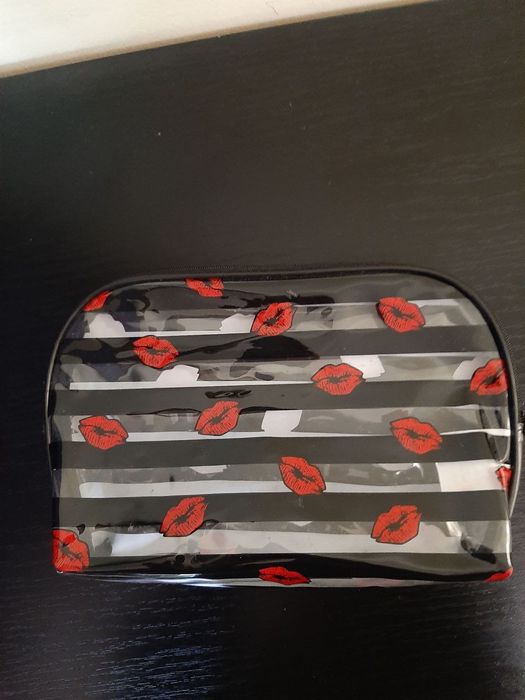 Косметичка Tesco