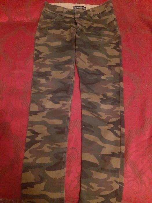 Джинси стрейчові.