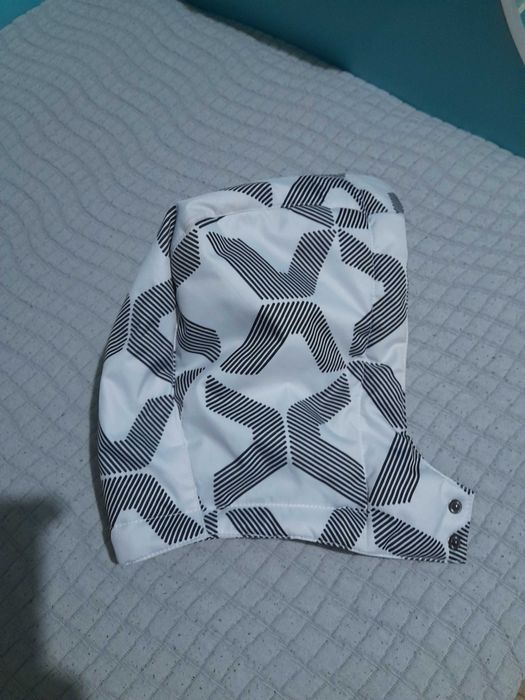 Капюшон фирмы She is Amazing