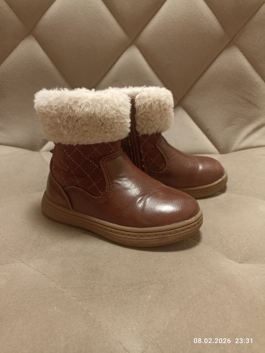 Весняні ботінки на дівчинку