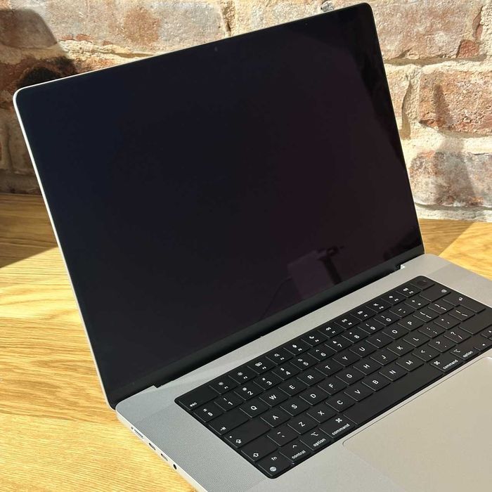  Apple MacBook Pro 16" 2021 A2485 Silver M1 Pro 32GB 512GB FV 23%