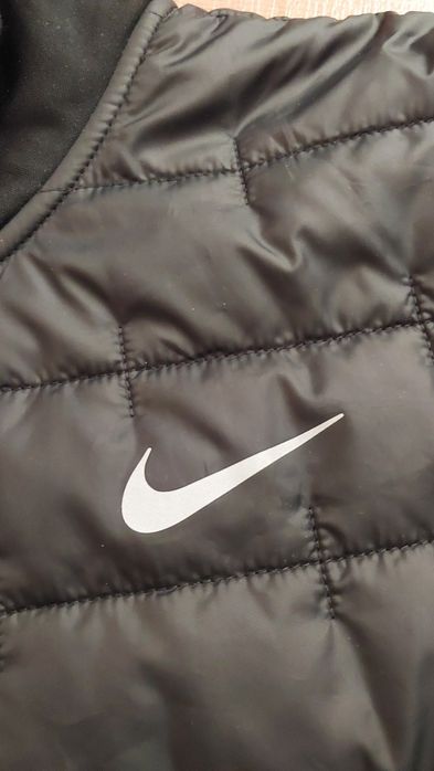 Вітровка Nike M розміру