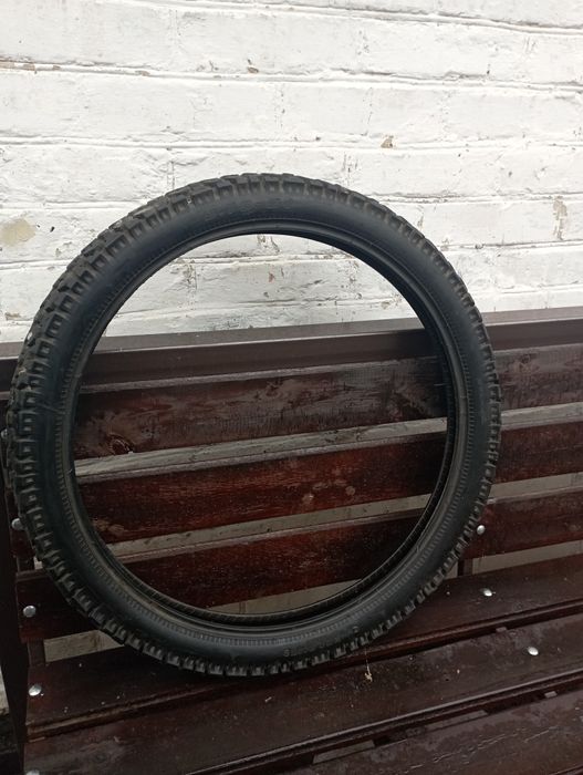 Продам покрышку на мотоцикл