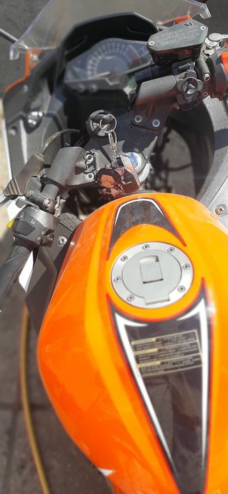 Спортивний мотоцикл