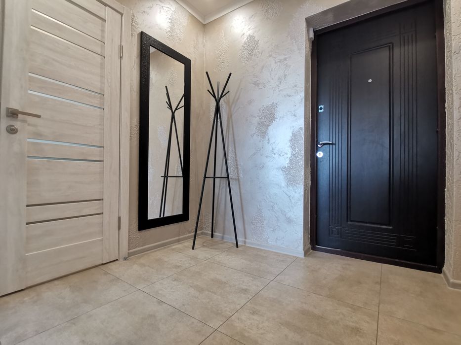 Драгоманова 10 новый дом . Позняки. 50 метров посуточно