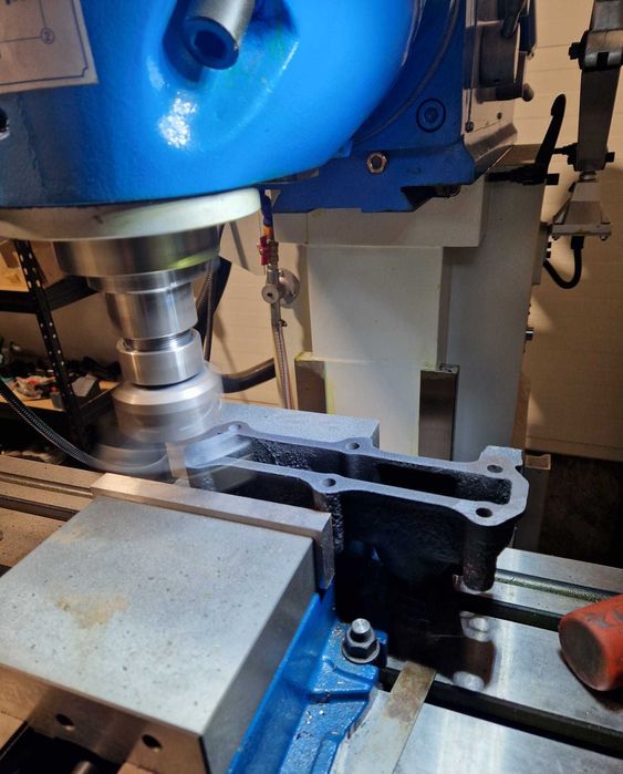 Wytaczanie mobilne, tulejowanie, toczenie, regeneracja siłowników