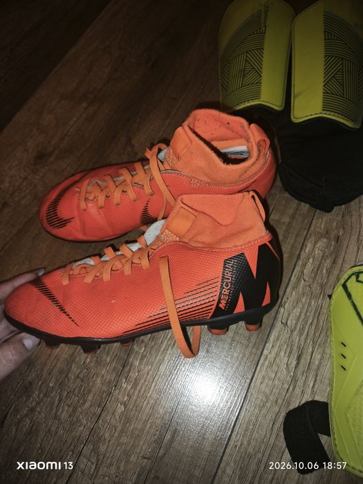 Korki Nike Mercurial 35,5 + ochraniacze x2,  podkolanówkix2
