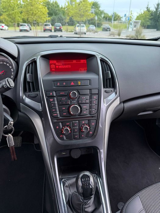 Opel Astra Cosmo 1.4 (100cvs)
