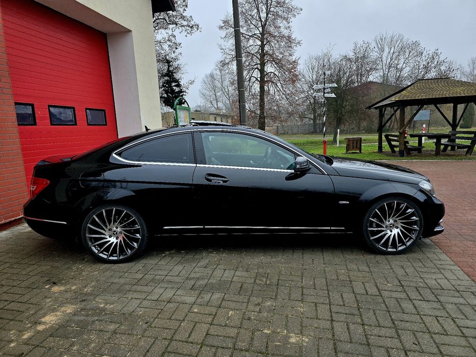 Zamiana Mercedes C Class Coupe AutomatPanoramaNaviSkoryParktronicAlu!