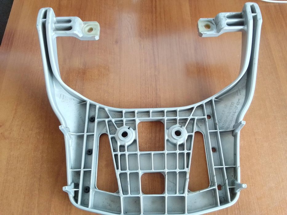 Bagażnik (podstawa) Honda Varadero 125