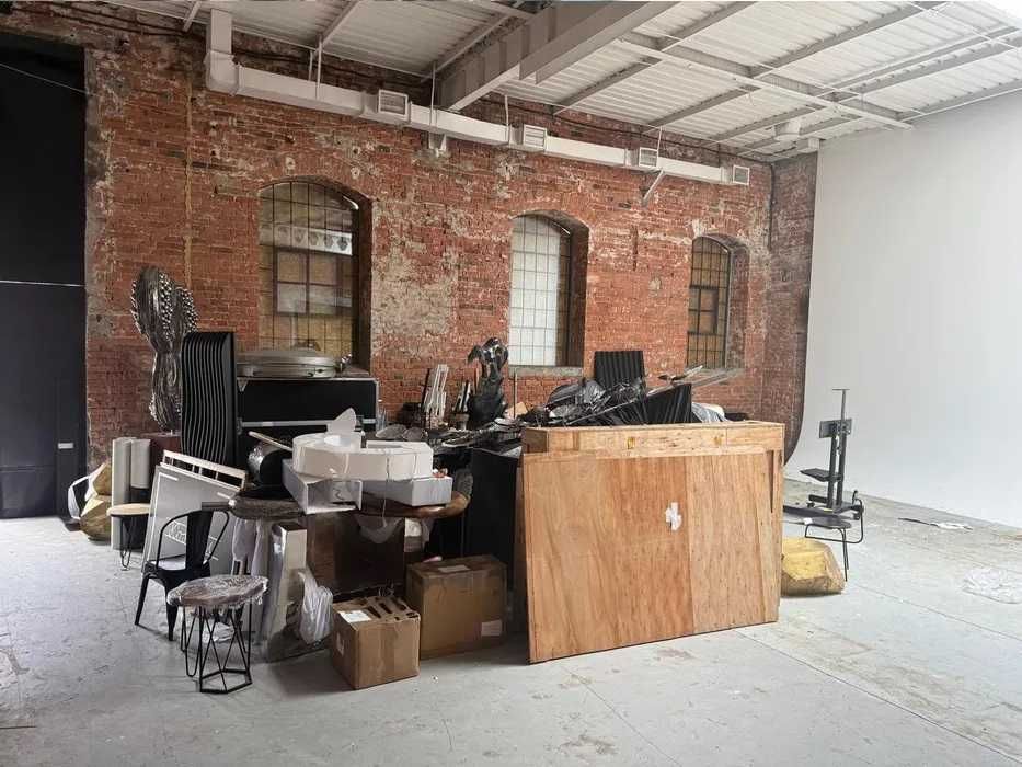 Wyburzenia rozbiórki opróżnianie mieszkań piwnic transport sprzątanie