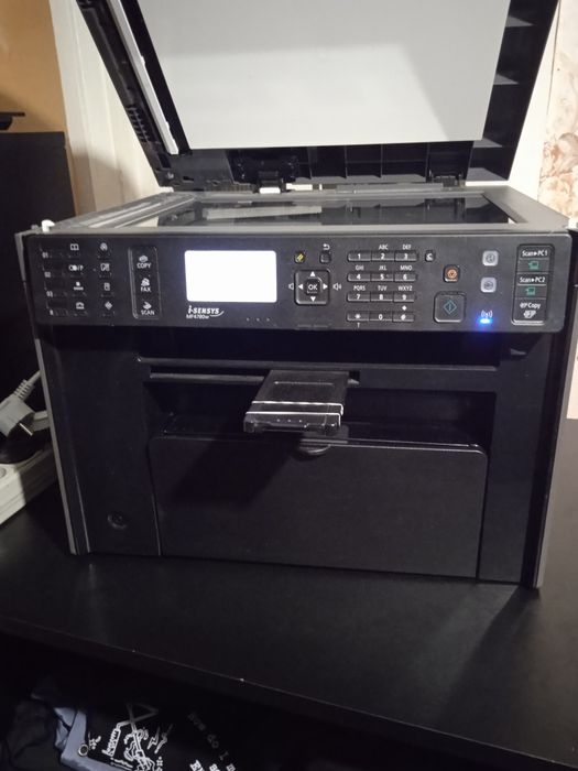 Продам принтер лазерний canon