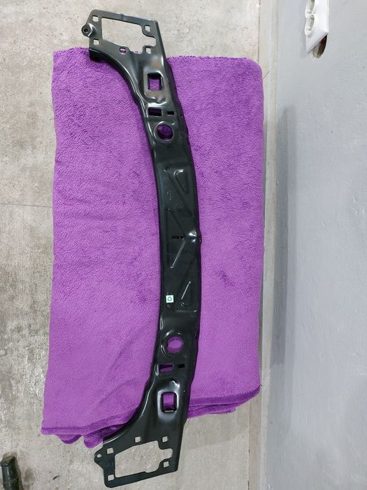 Передня панель ( телевізор ) BMW X3