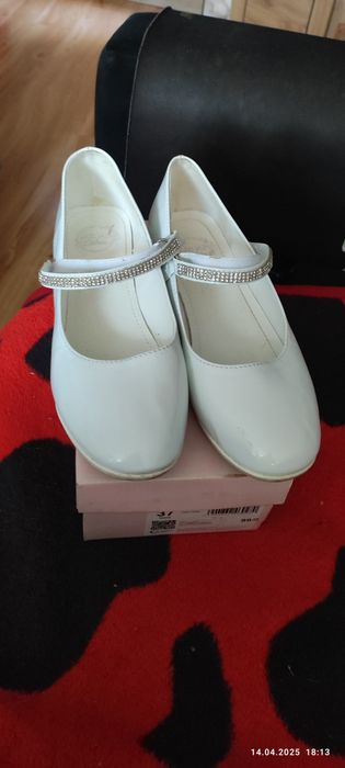 Buty lakierki. Komunijne.
