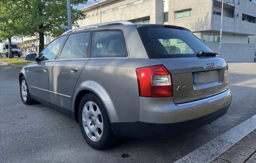 Audi A4 1.9 TDI 130cv carrinha