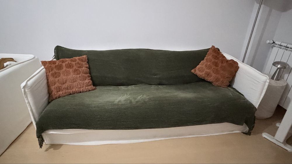 Conjunto de sala com sofá de 3 lugares e poltrona em linho e algodão Grace marca Sklum