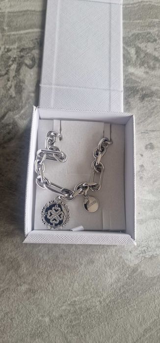 Pulseira Guess nova com caixa original