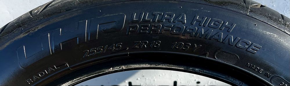 Шины б у 255/45R18 TAURUS