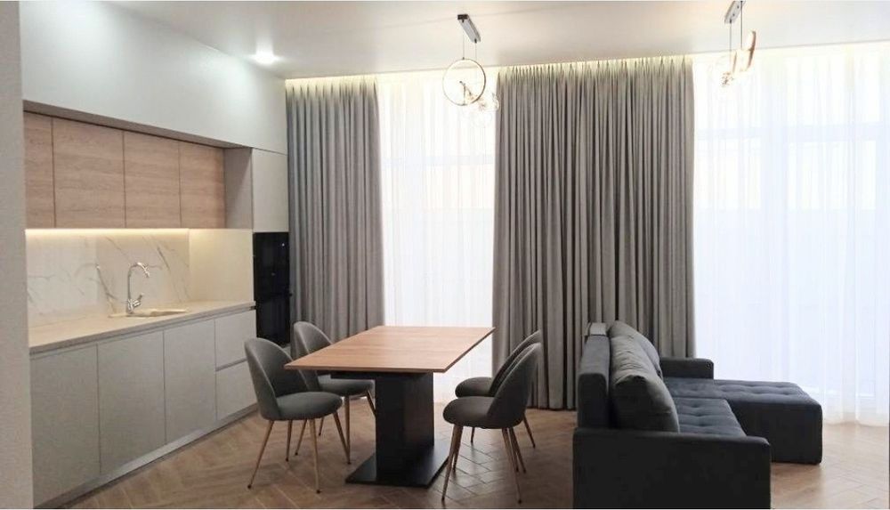 Сдам Стильный Дом на Фонтане, Свет 24/7 + есть Генератор.