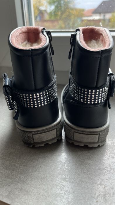 Чобітки для дівчинки 23, 25 р