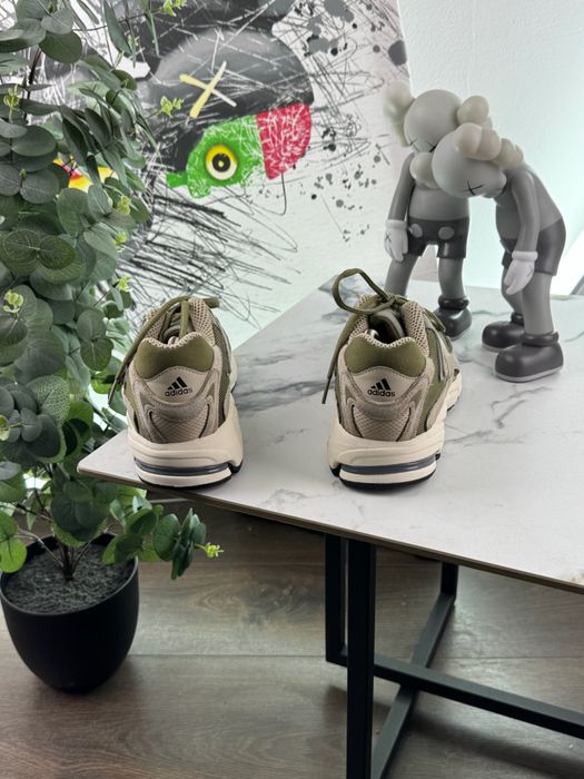 Кросівки Adidas Response 41 розмір Е12900