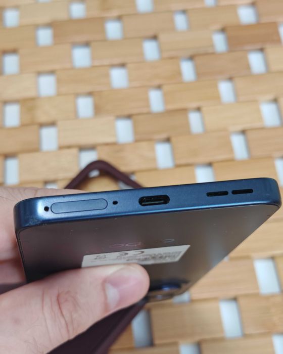 Oppo Reno 13 FS 5g 8/512, добрий стан