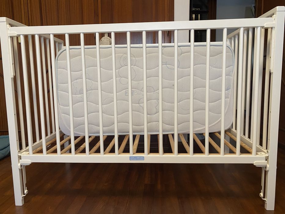 Berço da Zippy com colchão