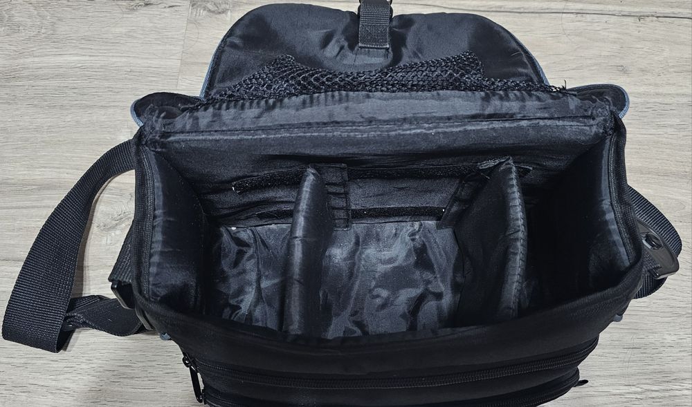 Сумка для фотоапарата Nikon CF-EU04