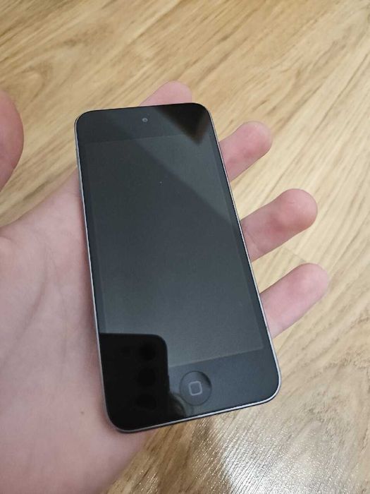 iPod touch 5 generacji 16GB | stan bardzo dobry | sprawny