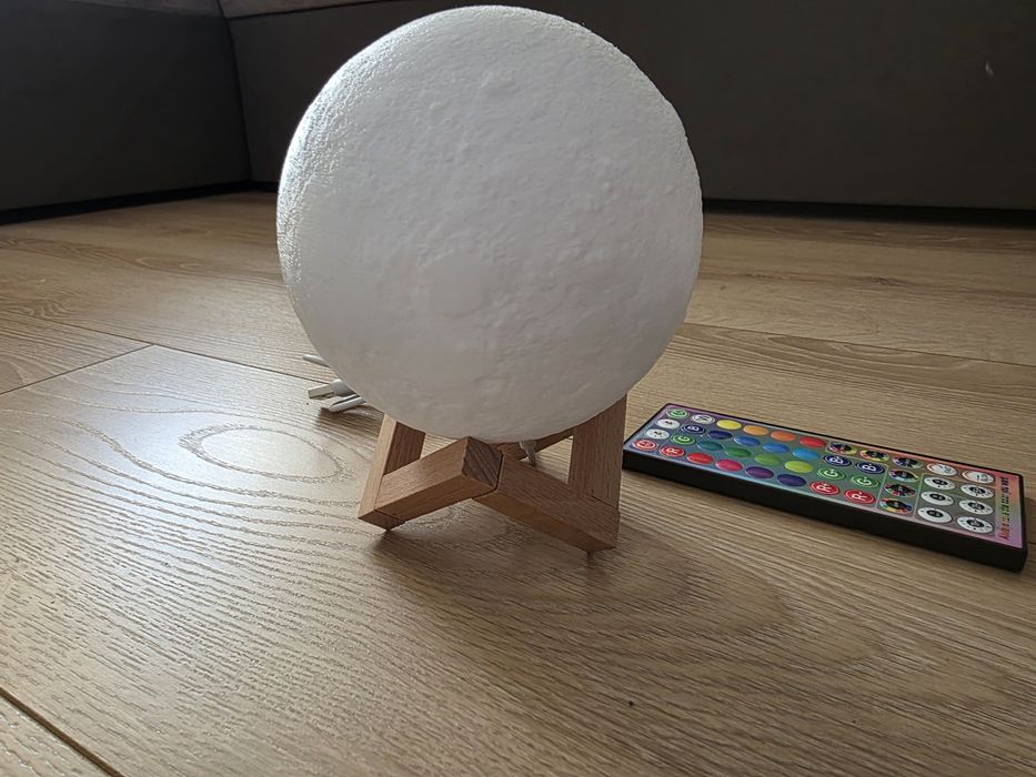 Lampka księżyc stan bdb