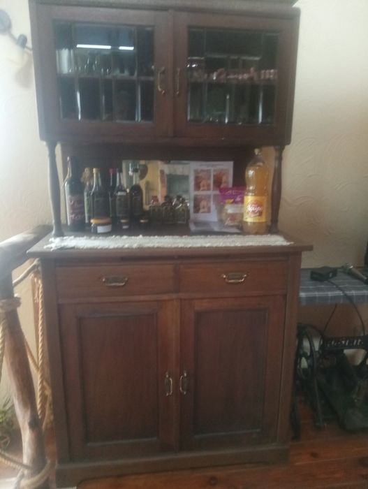 Буфет-ретро (из 2 частей,разборной),деревянный,после реставрации